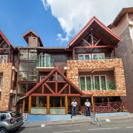 Hôtel&Spa Palissandre Antananarivo Bagian luar foto